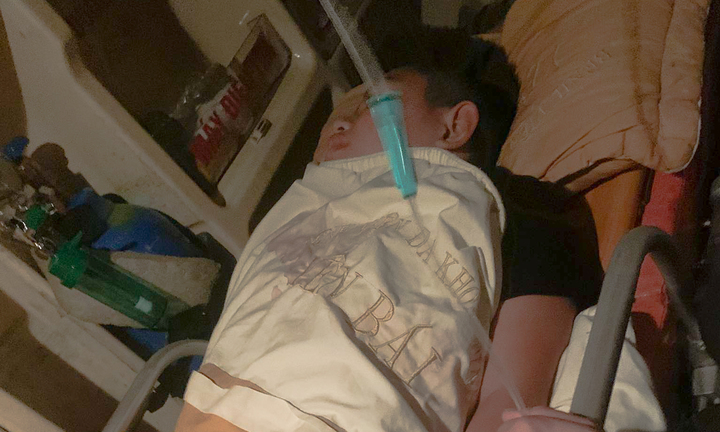 Lào Cai thông tin vụ nam sinh bị bạn hành hung rồi hất xuống hồ- Ảnh 1.