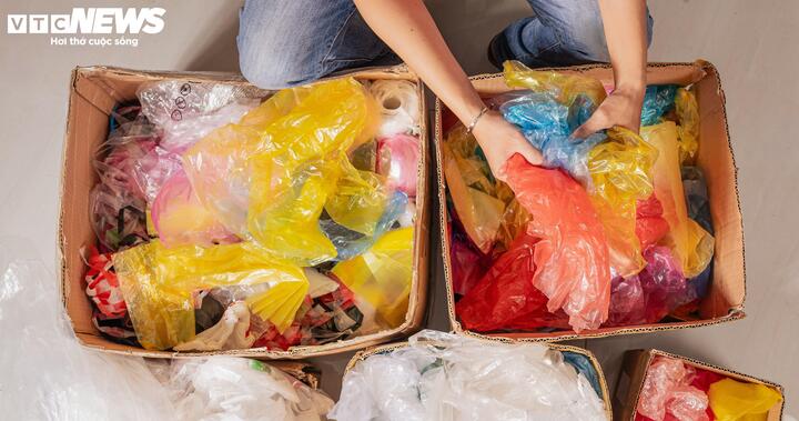 Tái chế nilon thành túi xách, cô gái 9X tạo việc làm cho người khuyết tật- Ảnh 4.