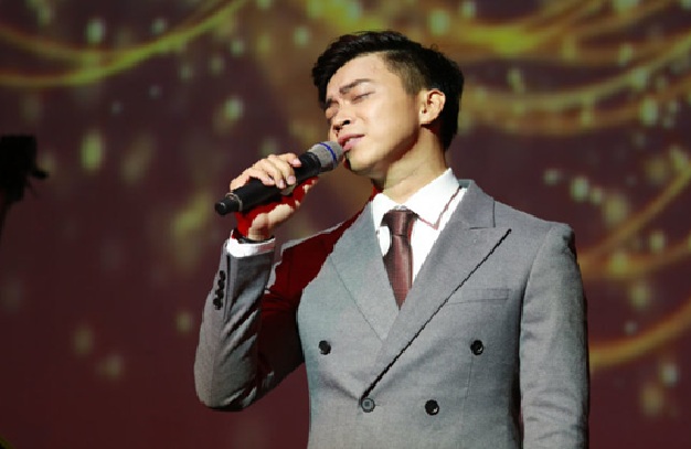 Chân dung nam ca sĩ dám bán vé đắt ngang Mỹ Tâm, Hà Anh Tuấn- Ảnh 7.