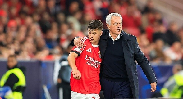 Jose Mourinho nói gì khi thiết lập mạch trận thảm họa ở Champions League?- Ảnh 2.