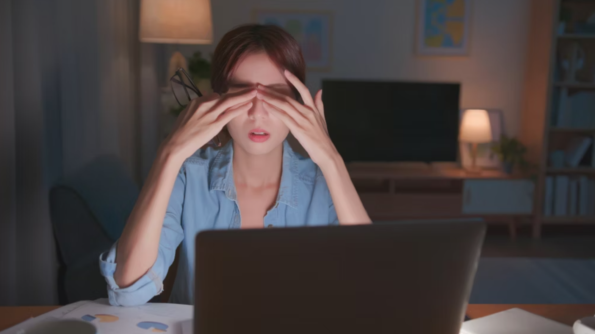 Thức khuya đến mức nào thì nguy hiểm? Chuyên gia chỉ ra 4 “vạch đỏ” mà không ai được chạm tới- Ảnh 2. Thức khuya đến mức nào thì nguy hiểm? Chuyên gia chỉ ra 4 “vạch đỏ” mà không ai được chạm tới- Ảnh 2.