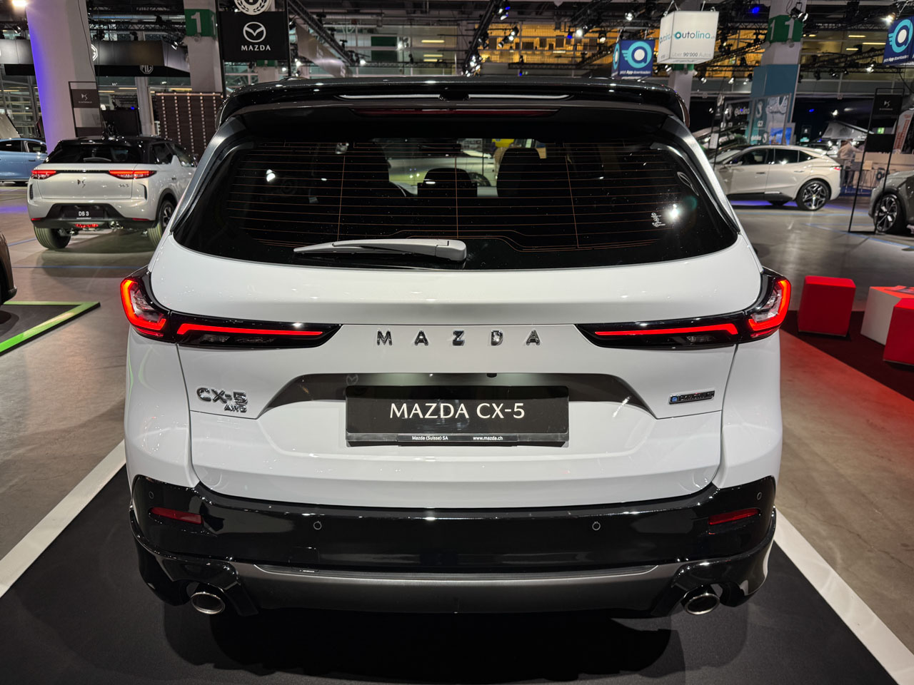 Mazda CX-5 2026 lên lịch ra mắt ĐNÁ năm sau: Lột xác từ trong ra ngoài, máy 2.5L hybrid, về Việt Nam sớm sẽ càng thêm ‘hot’- Ảnh 4. Mazda CX-5 2026 lên lịch ra mắt ĐNÁ năm sau: Lột xác từ trong ra ngoài, máy 2.5L hybrid, về Việt Nam sớm sẽ càng thêm ‘hot’- Ảnh 4.