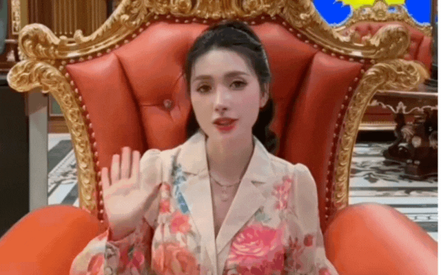 "Ngân Collagen lì đòn?"- Ảnh 9. "Ngân Collagen lì đòn?"- Ảnh 9.