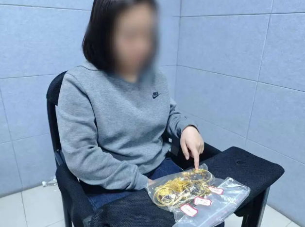 Thêm thủ đoạn lừa đảo liên quan đến cầm cố vàng, các chủ tiệm thu mua vàng nên lưu ý! - Ảnh 1. Thêm thủ đoạn lừa đảo liên quan đến cầm cố vàng, các chủ tiệm thu mua vàng nên lưu ý! - Ảnh 1.