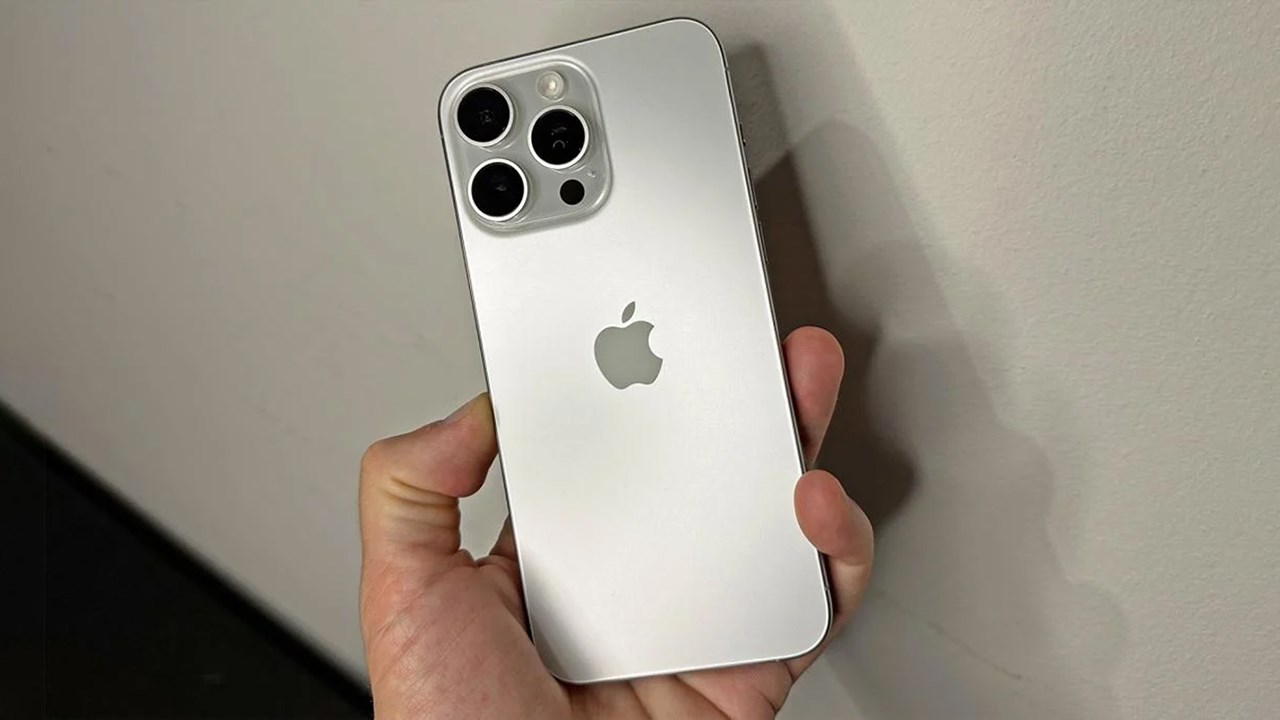 Đừng vội mua iPhone 17: 5 chiếc iPhone cũ này vừa rớt giá, đáng mua hơn bao giờ hết- Ảnh 1. Đừng vội mua iPhone 17: 5 chiếc iPhone cũ này vừa rớt giá, đáng mua hơn bao giờ hết- Ảnh 1.