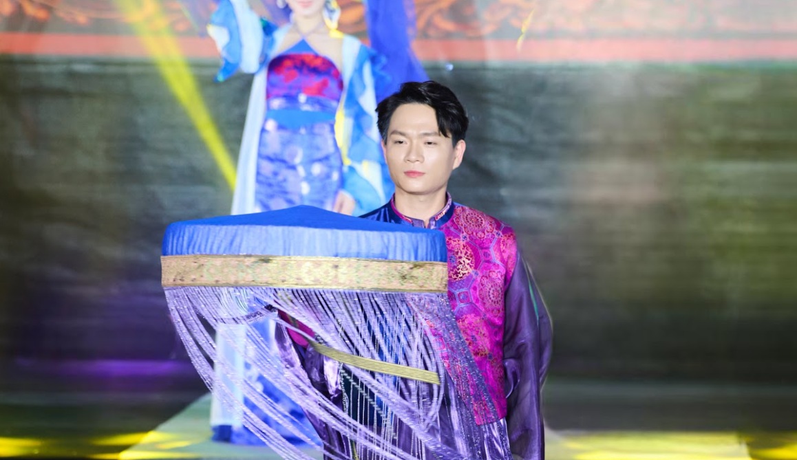 NTK Quyên Nguyễn khiến đàn em "run rẩy" vì một điều- Ảnh 1. NTK Quyên Nguyễn khiến đàn em "run rẩy" vì một điều- Ảnh 1.