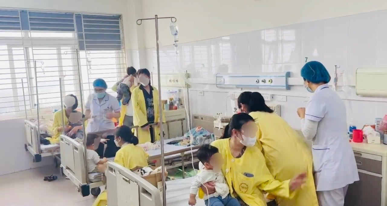 Nhiều trẻ nhỏ nhập viện vì cúm A: Cảnh báo nguy cơ biến chứng nặng- Ảnh 2.