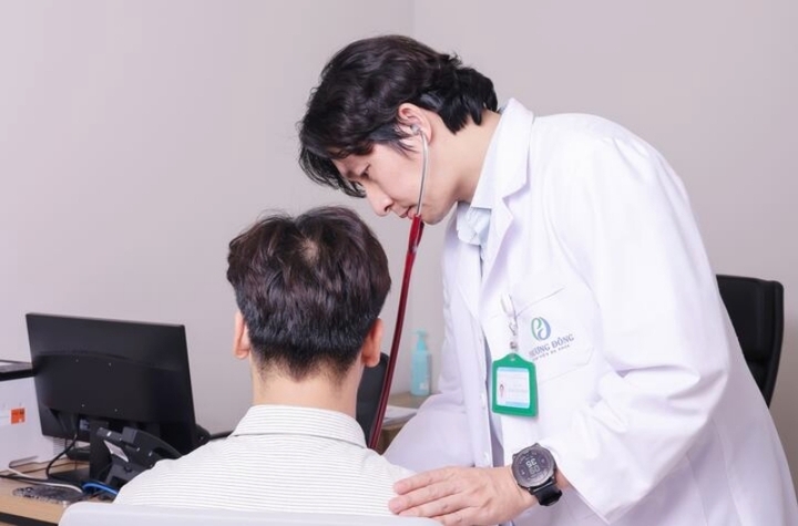 Tăng huyết áp âm thầm 'tấn công' người trẻ- Ảnh 1.