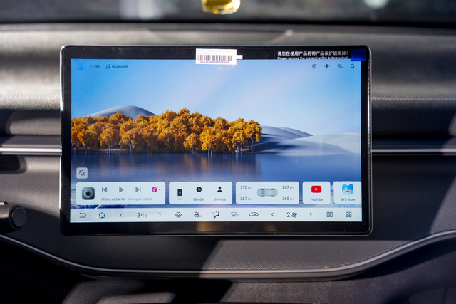 Hàng trăm khách đổ về BYD Tiền Giang: Mẫu sedan mới "chào sân" với kỷ lục 1.200km, "uống" 0,8L xăng/100km - Ảnh 7.