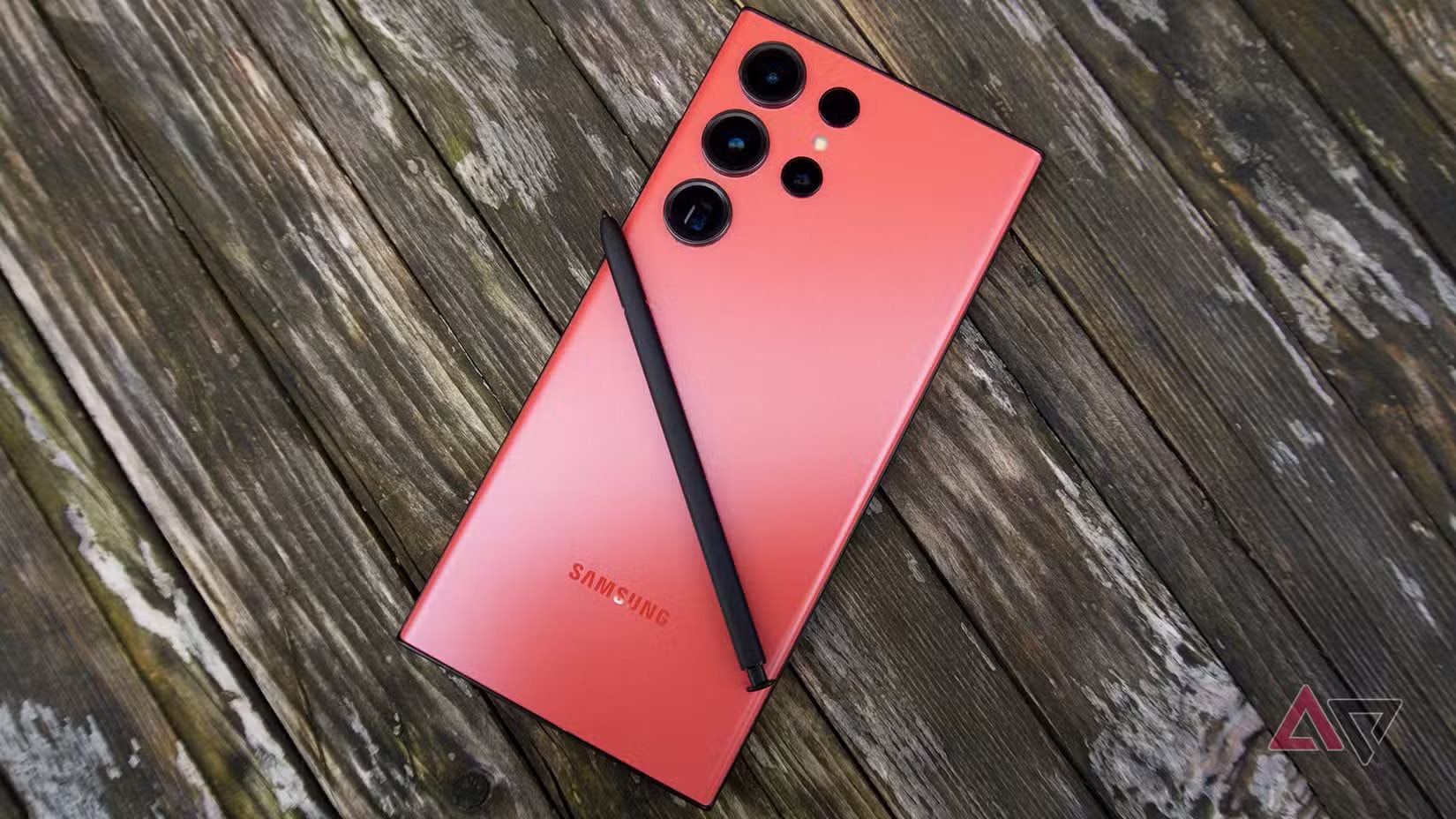 Biết bao điện thoại "vừa xịn, vừa đẹp" ra mắt cũng mặc kệ, tôi vẫn chỉ dùng mẫu điện thoại này của Samsung- Ảnh 3.