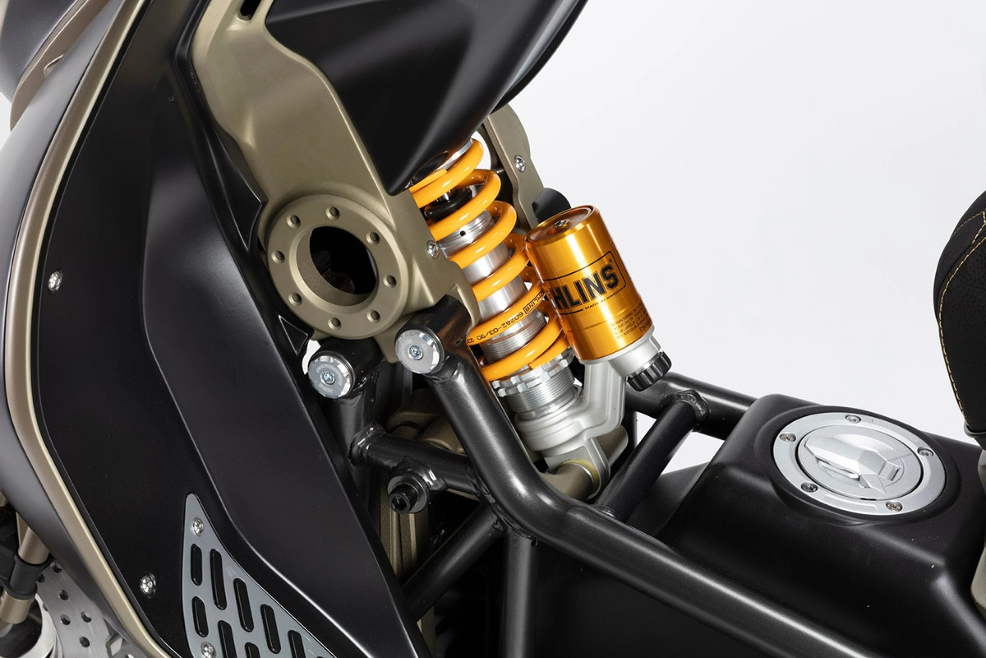 Xe tay ga Italjet Roadster 400 ra mắt: Đây là chiếc xe tay ga điên rồ nhất mà tôi từng thấy- Ảnh 7.