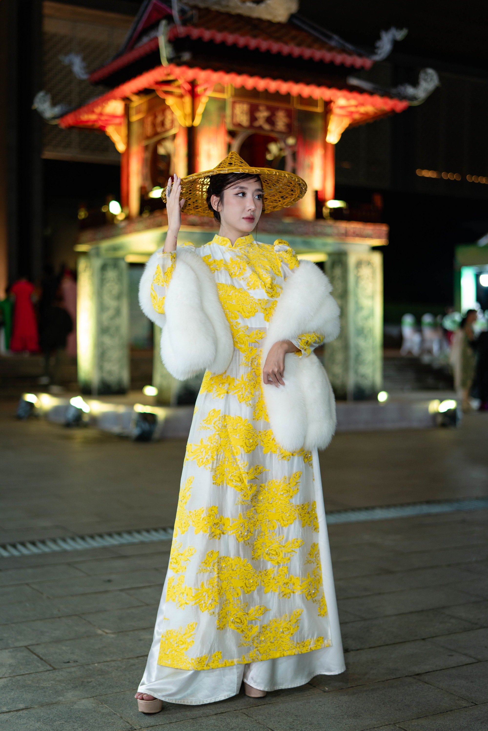 Bộ sưu tập của NTK Vũ Thảo Giang gây ấn tượng tại Lễ hội Áo dài Du lịch 2025- Ảnh 6. Bộ sưu tập của NTK Vũ Thảo Giang gây ấn tượng tại Lễ hội Áo dài Du lịch 2025- Ảnh 6.