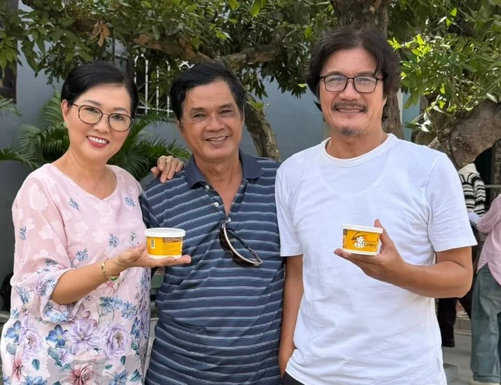 Ngôi sao đình đám một thời: Ngoài 70 tuổi vẫn ở tạm đất của người thân, bệnh tật, phụ vợ bán hàng online- Ảnh 2.