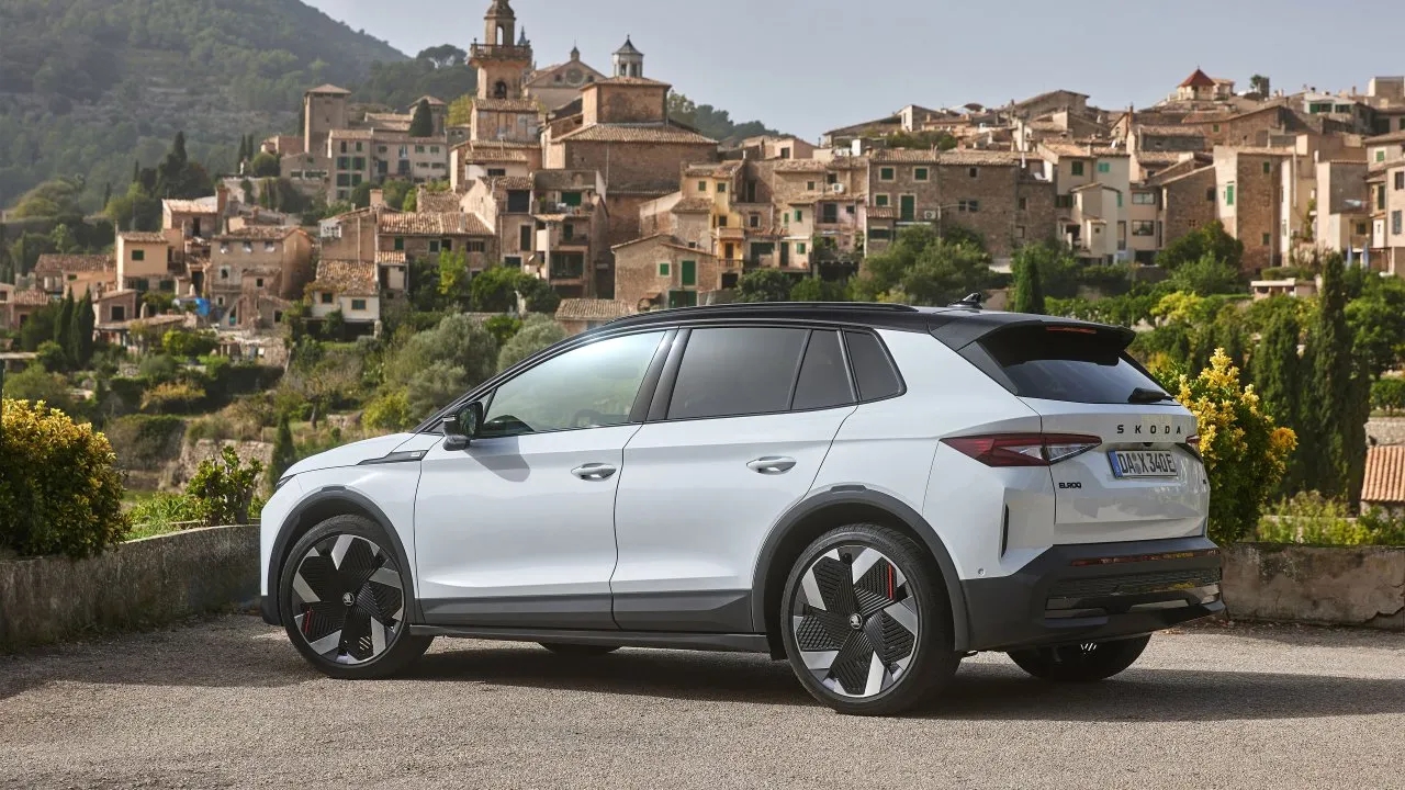 Đ&acirc;y l&agrave; 2 xe điện Skoda c&oacute; thể lắp tại Việt Nam năm sau: Mẫu nhỉnh hơn Karoq quy đổi từ 1 tỷ đồng, Enyaq c&oacute; bản mới- Ảnh 5.