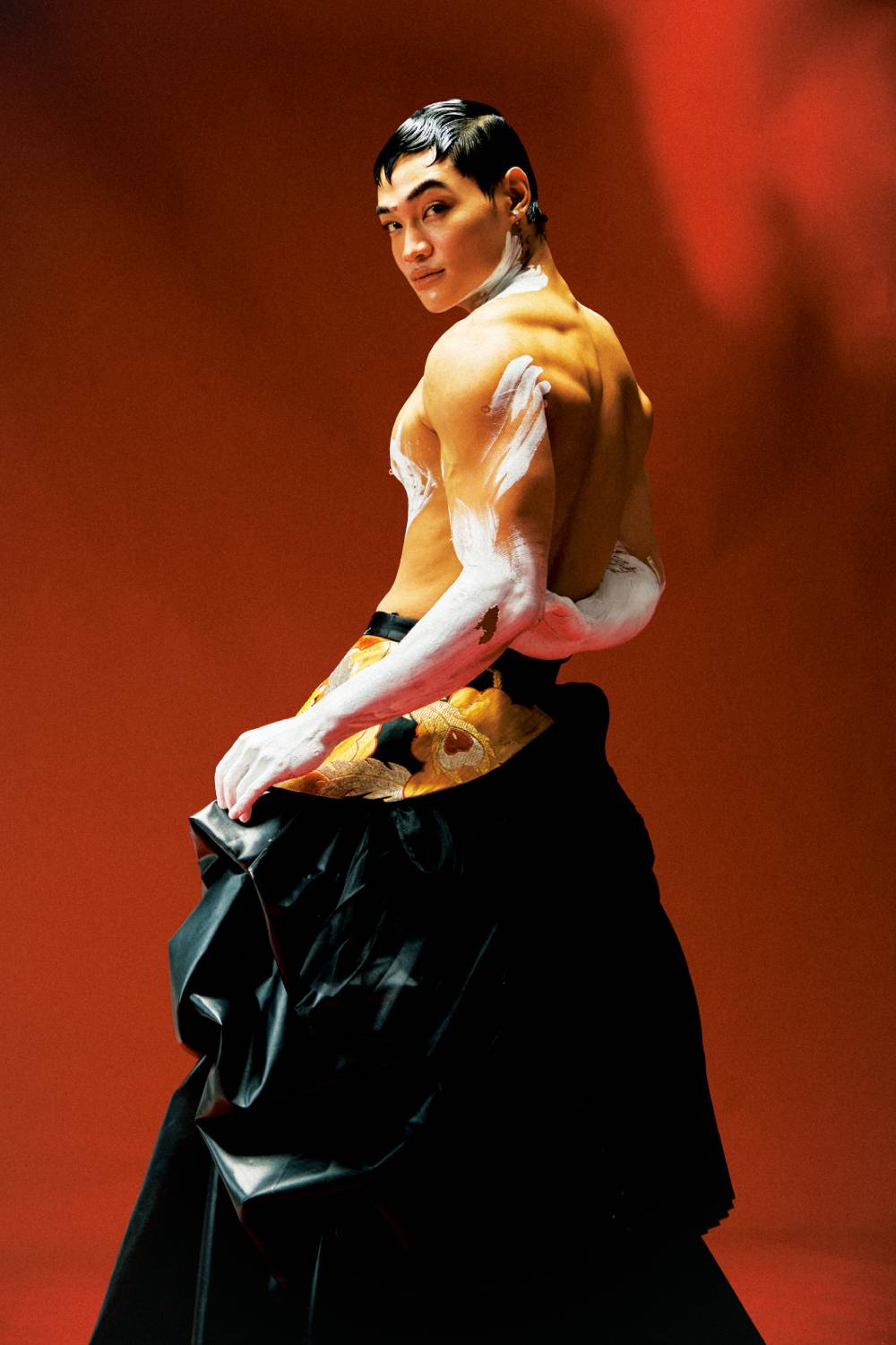 "Kẻ mộng du" hoang dại, bí ẩn của NTK Cao Minh Tiến- Ảnh 3.