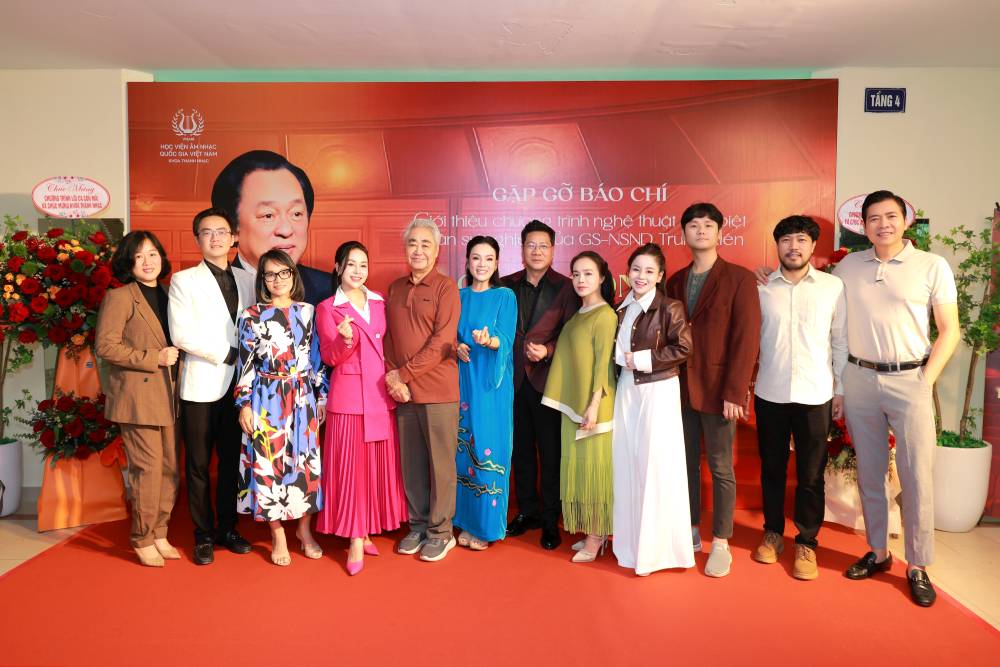 NSND Quốc Hưng: "Chúng tôi chuẩn bị gần xong thì thầy Trung Kiên lại đi cấp cứu và không qua khỏi"- Ảnh 6.