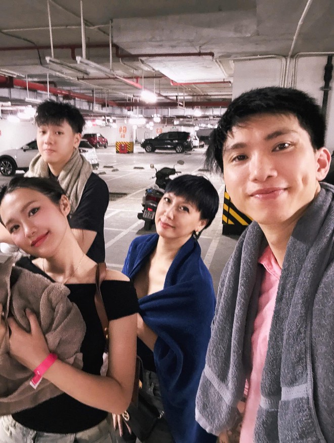 Mẹ vợ Đoàn Văn Hậu khoe chân dài nuột nà, sexy hết nấc, Doãn Hải My thừa hưởng từ đây- Ảnh 6. Mẹ vợ Đoàn Văn Hậu khoe chân dài nuột nà, sexy hết nấc, Doãn Hải My thừa hưởng từ đây- Ảnh 6.