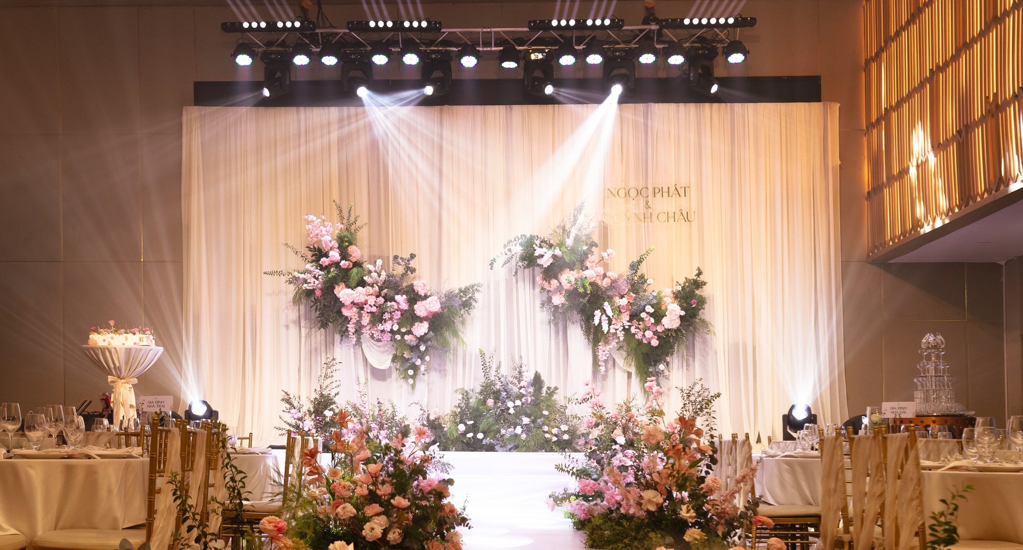 Á hậu Quỳnh Châu lộ vóc dáng khác lạ trong lễ cưới với chồng thiếu gia tại Đà Lạt- Ảnh 5. Á hậu Quỳnh Châu lộ vóc dáng khác lạ trong lễ cưới với chồng thiếu gia tại Đà Lạt- Ảnh 5.