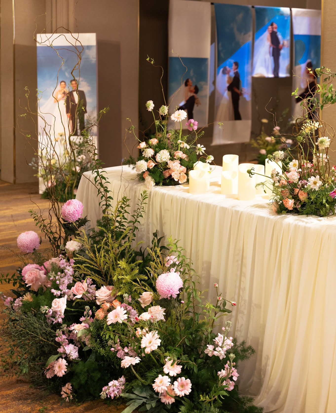 Á hậu Quỳnh Châu lộ vóc dáng khác lạ trong lễ cưới với chồng thiếu gia tại Đà Lạt- Ảnh 4. Á hậu Quỳnh Châu lộ vóc dáng khác lạ trong lễ cưới với chồng thiếu gia tại Đà Lạt- Ảnh 4.