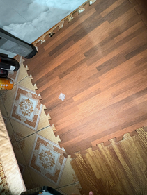 Bảo vệ trường tiểu học ở Hải Phòng tổ chức 'bay lắc' tại phòng làm việc- Ảnh 1. Bảo vệ trường tiểu học ở Hải Phòng tổ chức 'bay lắc' tại phòng làm việc- Ảnh 1.