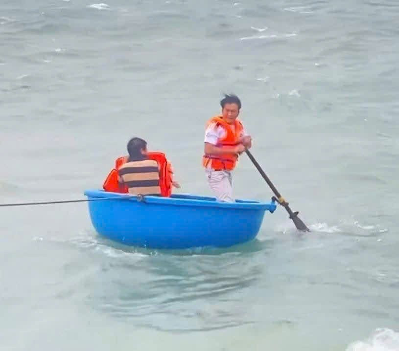 3 người sống sót kỳ diệu sau 48 giờ giữa bão biển: ‘Tình người với nhau, thấy chết không cứu, lương tâm không cho phép’- Ảnh 5.