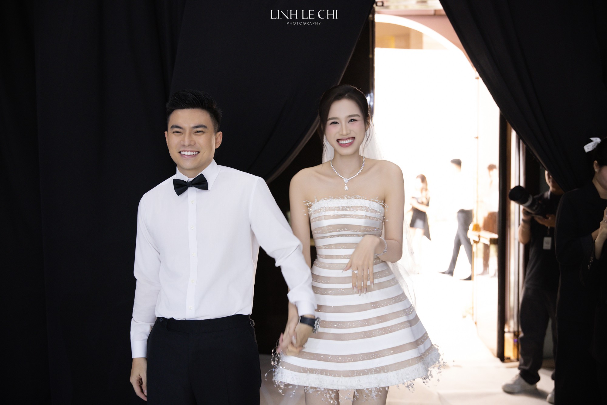 Màn nhảy đám cưới hot nhất lúc này của Tổng giám đốc Tập đoàn Sơn Hải- Ảnh 2.