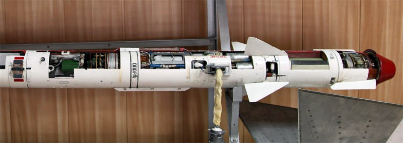 Biến tên lửa R-60 thành hệ thống phòng không trên mặt đất- Ảnh 2.