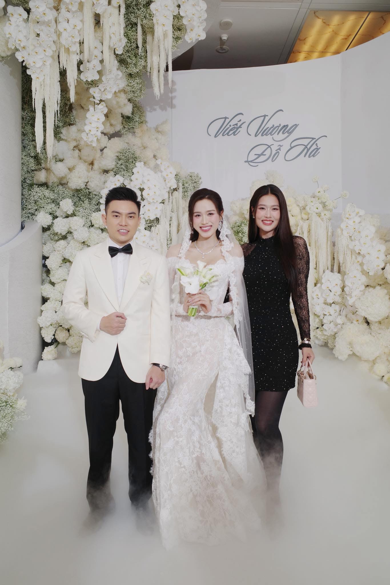 Dàn sao đổ bộ đám cưới Đỗ Hà: Đỗ Mỹ Linh đơn giản mà sang hết nấc, Lương Thuỳ Linh và dàn Hoa - Á hậu đọ sắc tưng bừng- Ảnh 5.