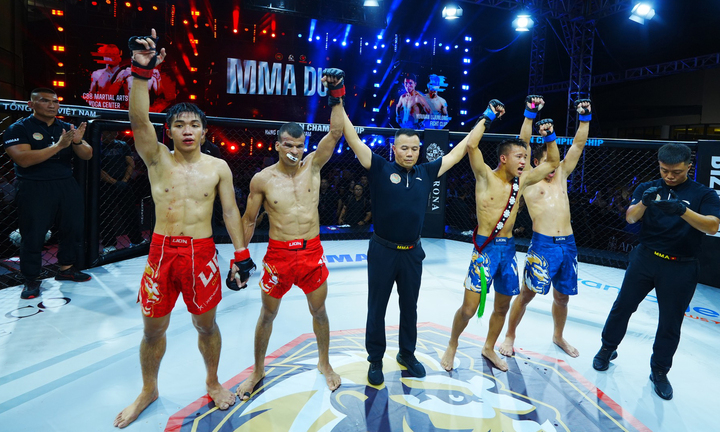 Võ sĩ Trung Quốc đấm nhầm đồng đội, đấu hòa bộ đôi Việt Nam-Brazil- Ảnh 1.