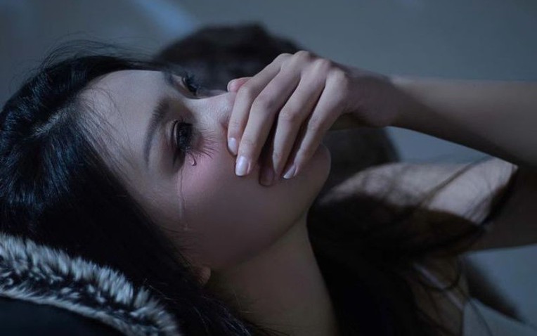 Cô gái bật khóc khi phát hiện chồng sắp cưới nhiễm HIV và cái kết đầy bất ngờ- Ảnh 1.