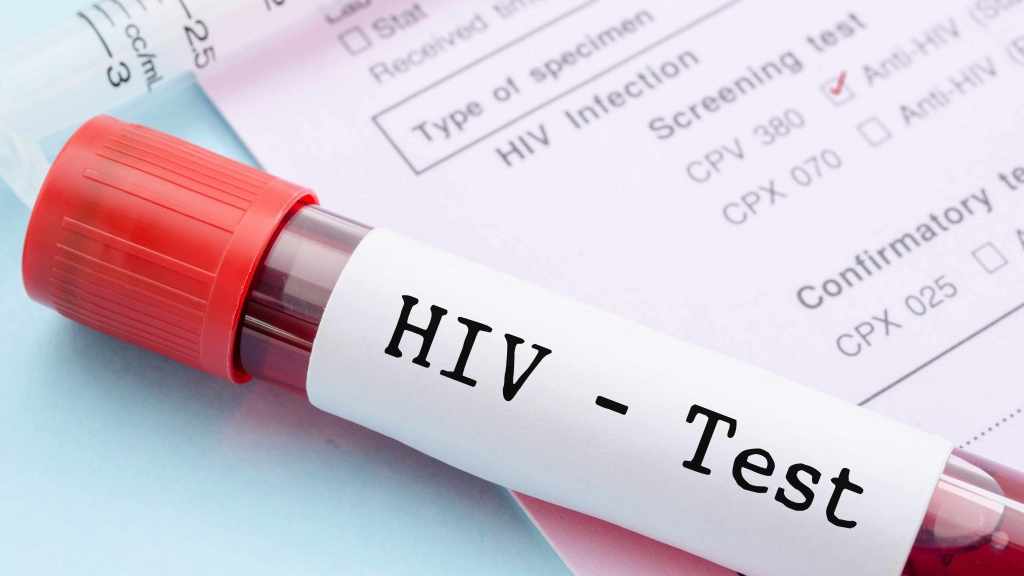 Cô gái bật khóc khi phát hiện chồng sắp cưới nhiễm HIV và cái kết đầy bất ngờ- Ảnh 4.