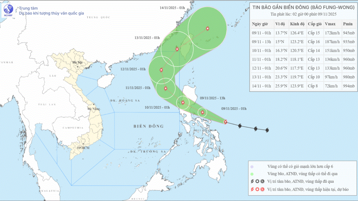 Ng&agrave;y 10/11, b&atilde;o Fung-Wong giật tr&ecirc;n cấp 17, đi nhanh v&agrave;o Biển Đ&ocirc;ng- Ảnh 1.