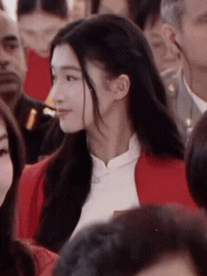 HOT: Bắt gặp vợ chồng Phương Nhi thân thiết với SOOBIN, cùng nhau "quẩy" tại concert G-DRAGON!- Ảnh 6.