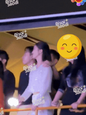 HOT: Bắt gặp vợ chồng Phương Nhi thân thiết với SOOBIN, cùng nhau "quẩy" tại concert G-DRAGON!- Ảnh 3.