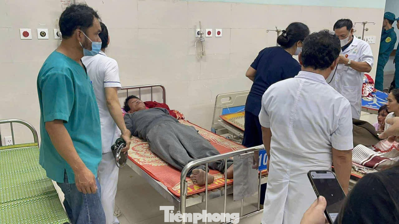 48 giờ giữa biển dữ và 'phép màu' trở về của 3 người dân Lý Sơn- Ảnh 8.