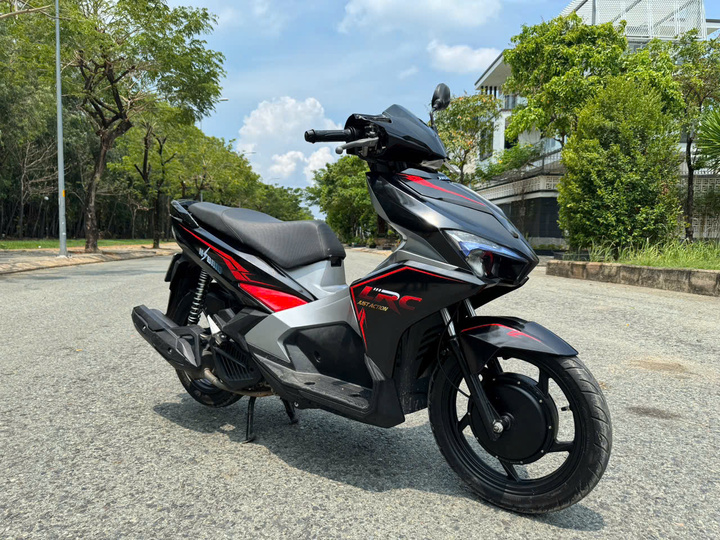 Cải hoán xe xăng sang xe điện, ý tưởng xanh nhưng người dân vẫn sợ cháy nổ- Ảnh 1.