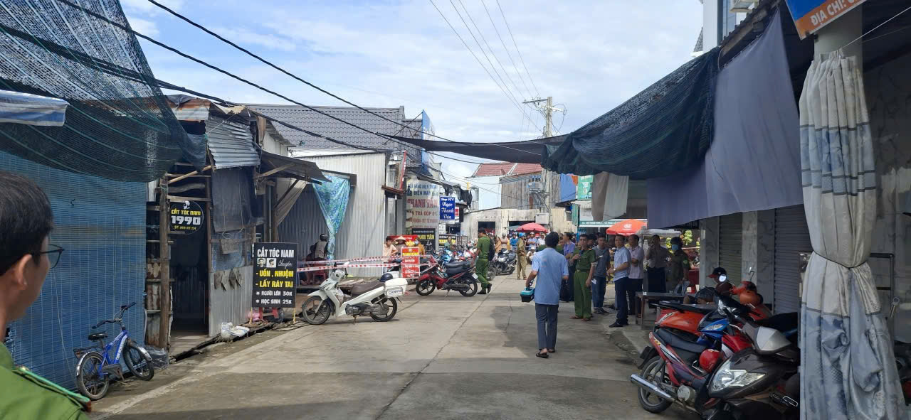 Diễn biến mới vụ 2 mẹ con tử vong tại nhà ở Cà Mau- Ảnh 1.