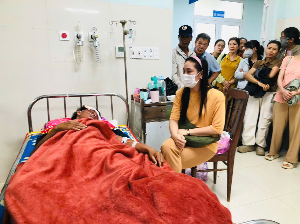 3 người sống sót 2 ngày trên biển: Họ đã thoát khỏi cái chết như thế nào?- Ảnh 3. 3 người sống sót 2 ngày trên biển: Họ đã thoát khỏi cái chết như thế nào?- Ảnh 3.