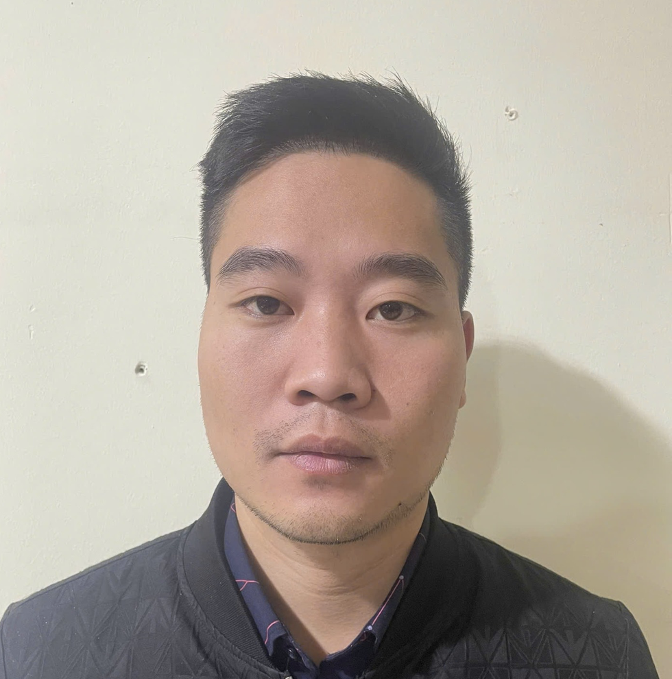 Va chạm giao thông dẫn đến vụ đánh người đi đường dã man tại Hà Nội - Ảnh 1. Va chạm giao thông dẫn đến vụ đánh người đi đường dã man tại Hà Nội - Ảnh 1.