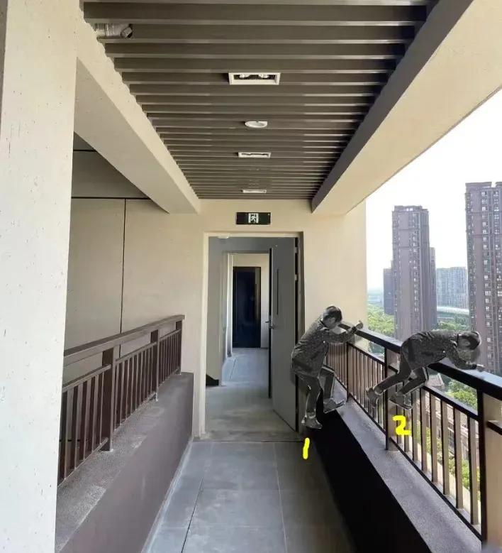 Ba năm sống trong căn hộ “hướng hành lang”: Tôi tưởng mua hời, ai ngờ nhận về loạt nỗi đau không ai nói trước- Ảnh 5. Ba năm sống trong căn hộ “hướng hành lang”: Tôi tưởng mua hời, ai ngờ nhận về loạt nỗi đau không ai nói trước- Ảnh 5.