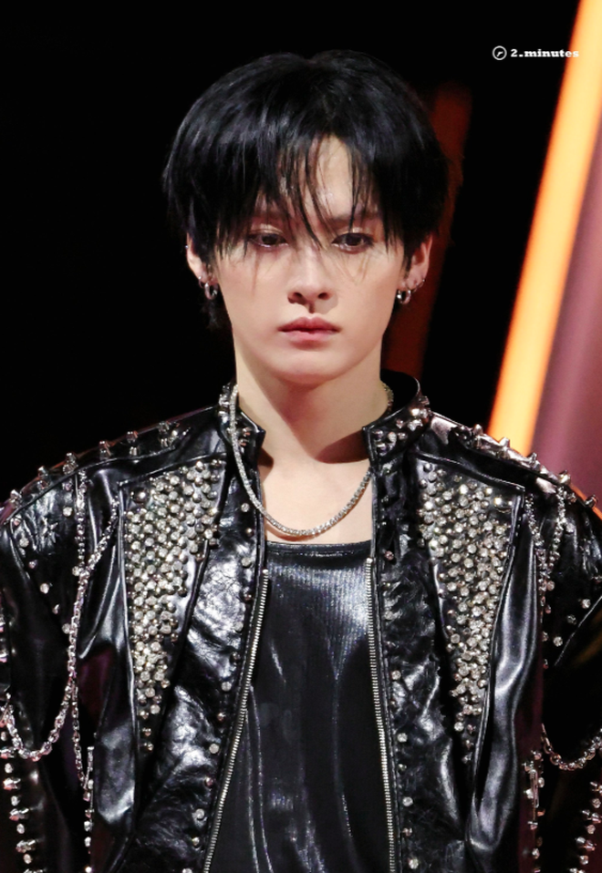 2 ngôi sao ngồi xe lăn trở về từ MAMA 2025, chuyện nghiêm trọng gì đã xảy ra?- Ảnh 4. 2 ngôi sao ngồi xe lăn trở về từ MAMA 2025, chuyện nghiêm trọng gì đã xảy ra?- Ảnh 4.