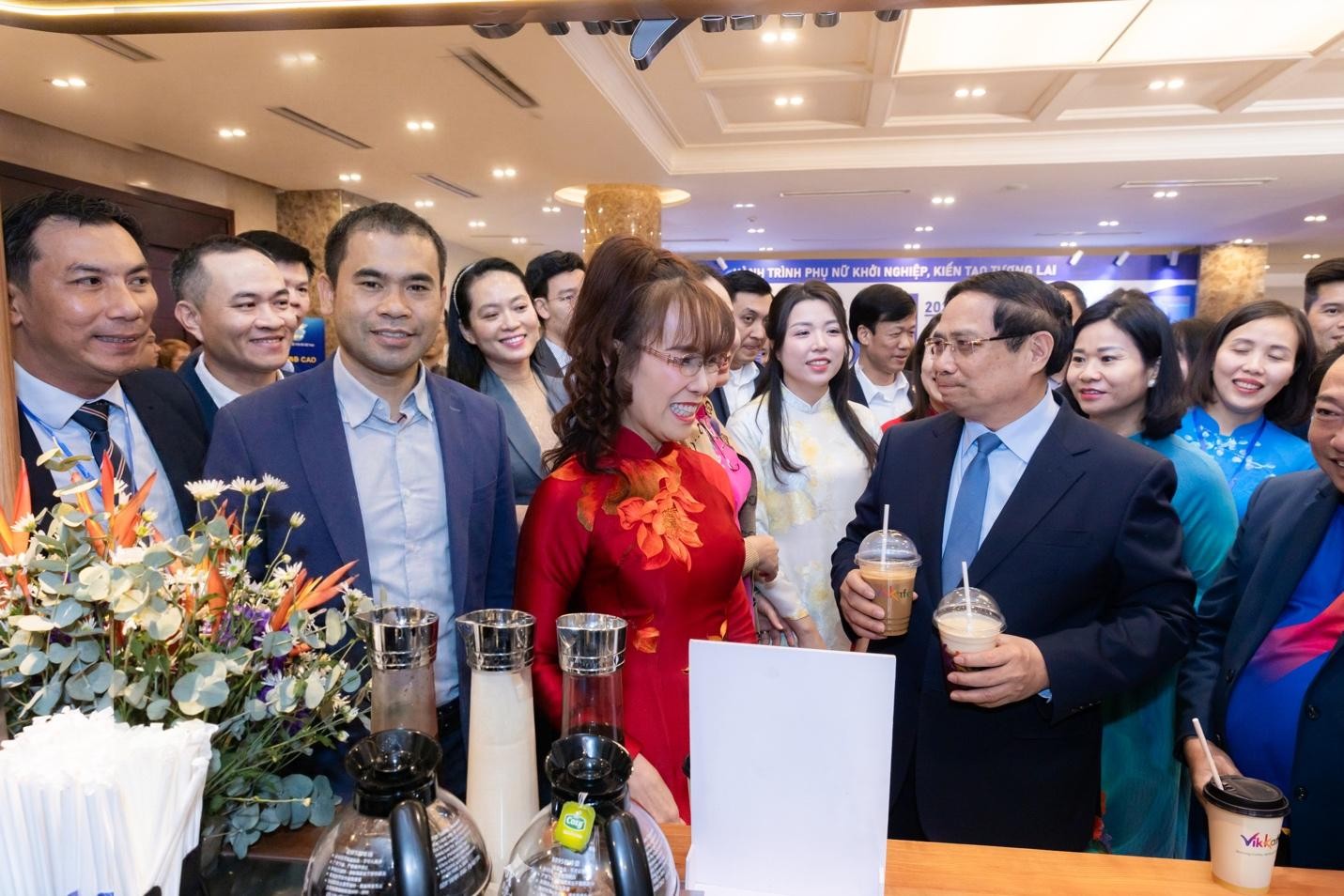 Tiến sĩ Nguyễn Thị Phương Thảo: Chị em ch&iacute;nh l&agrave; những &ldquo;nữ chiến binh thầm lặng&rdquo; của kinh tế tư nh&acirc;n - Ảnh 9.