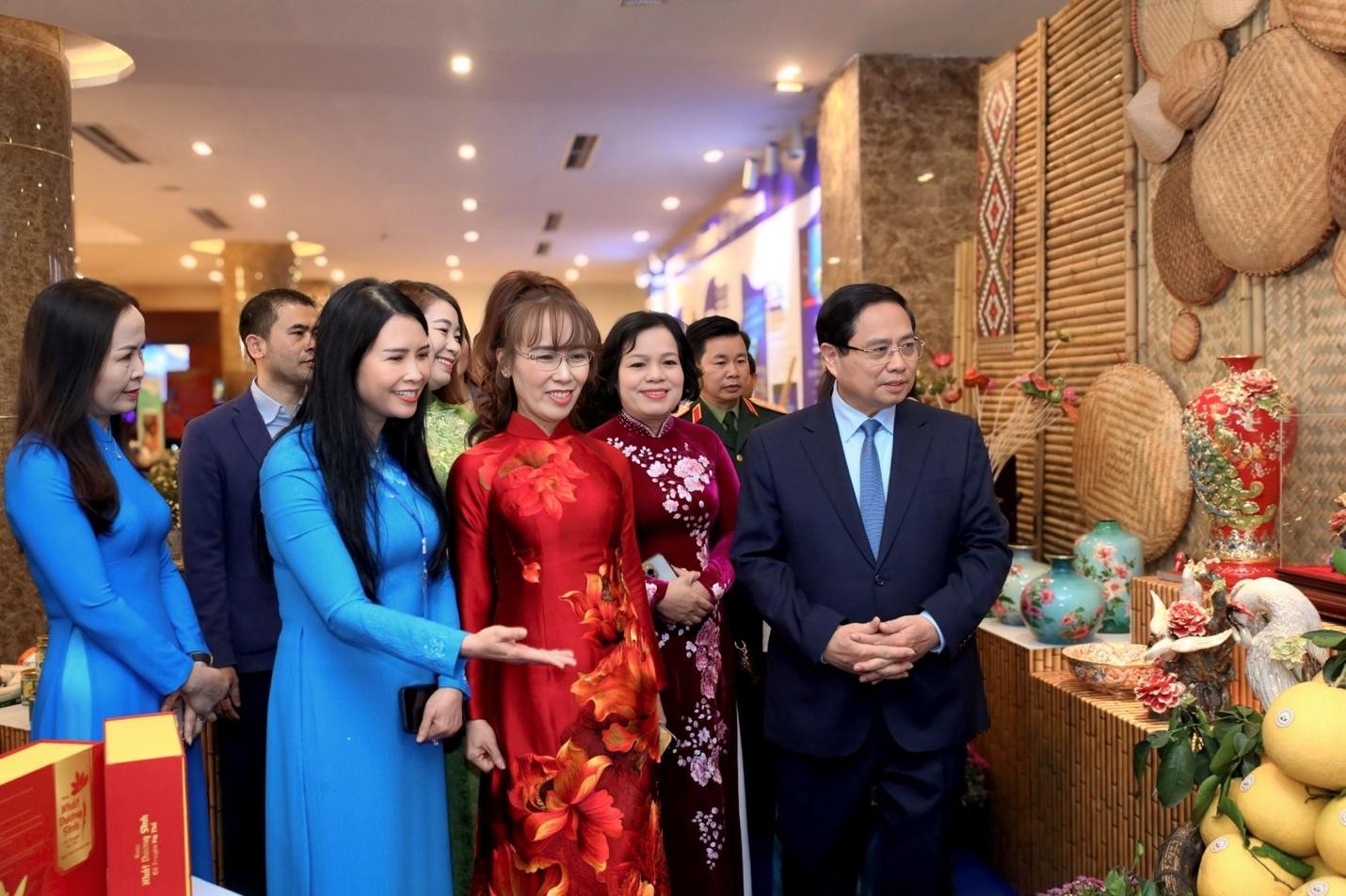 Tiến sĩ Nguyễn Thị Phương Thảo: Chị em ch&iacute;nh l&agrave; những &ldquo;nữ chiến binh thầm lặng&rdquo; của kinh tế tư nh&acirc;n - Ảnh 7.