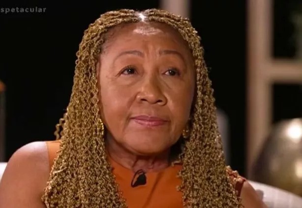 Nữ giúp việc 61 tuổi tuyên bố là con gái thất lạc của "Vua bóng đá", kết quả ADN âm tính vẫn đòi danh phận - Ảnh 2. Nữ giúp việc 61 tuổi tuyên bố là con gái thất lạc của "Vua bóng đá", kết quả ADN âm tính vẫn đòi danh phận - Ảnh 2.