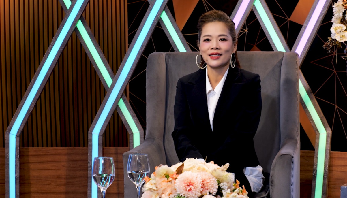 Phú bà giàu ngầm showbiz, khiến Tùng Dương nói 1 câu- Ảnh 1.