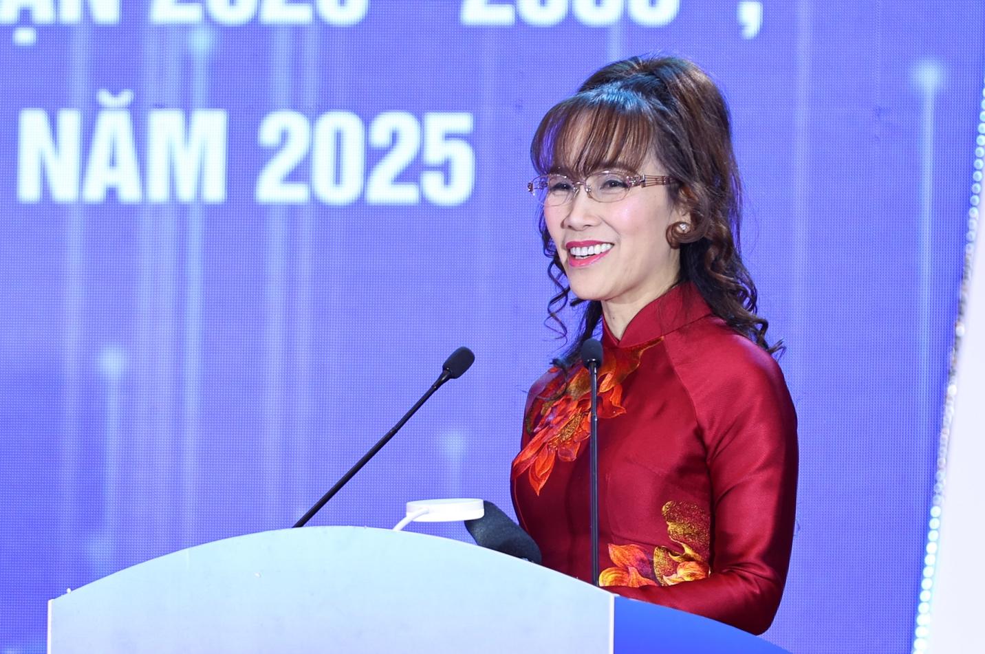Tiến sĩ Nguyễn Thị Phương Thảo: Chị em ch&iacute;nh l&agrave; những &ldquo;nữ chiến binh thầm lặng&rdquo; của kinh tế tư nh&acirc;n - Ảnh 3.