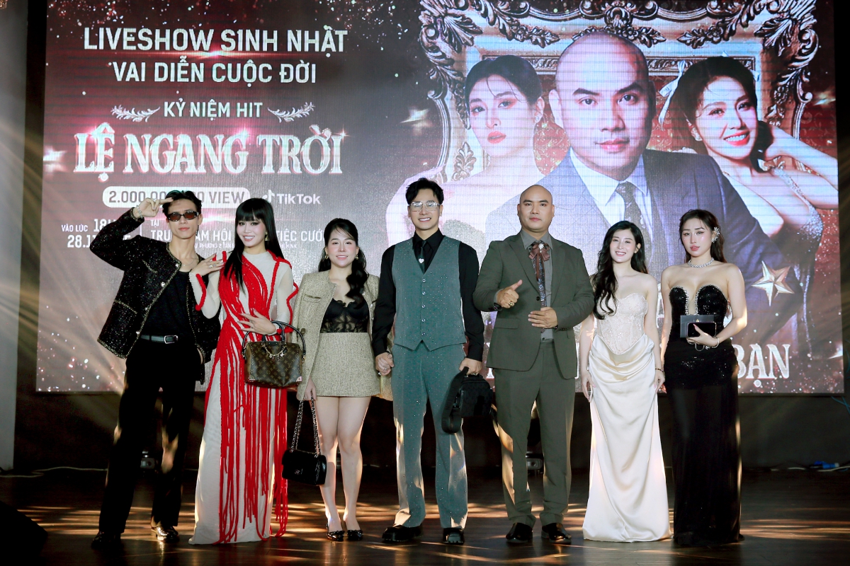 Ca nhạc sĩ A Tuân ăn mừng hit 2 tỷ view hậu đổ vỡ hôn nhân- Ảnh 4.