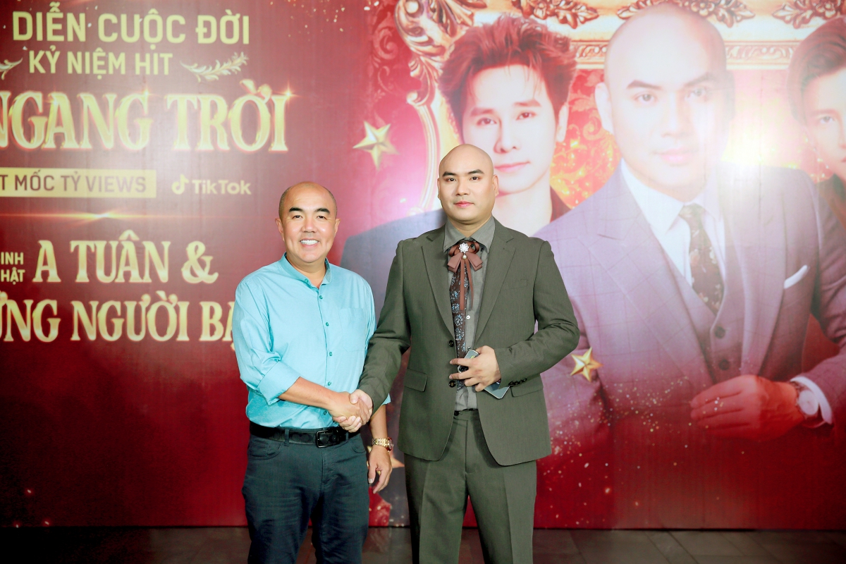 Ca nhạc sĩ A Tuân ăn mừng hit 2 tỷ view hậu đổ vỡ hôn nhân- Ảnh 1.