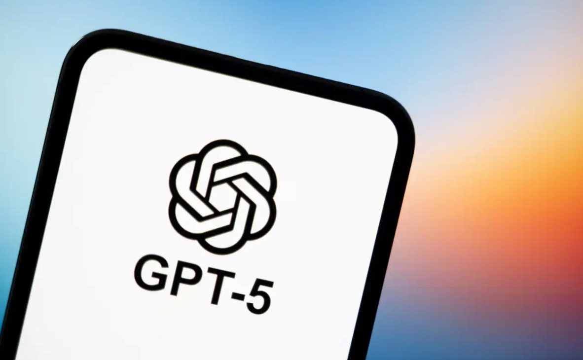 Sinh nhật 3 tuổi của ChatGPT: Cơn địa chấn công nghệ với 800 triệu người dùng - Ảnh 1.