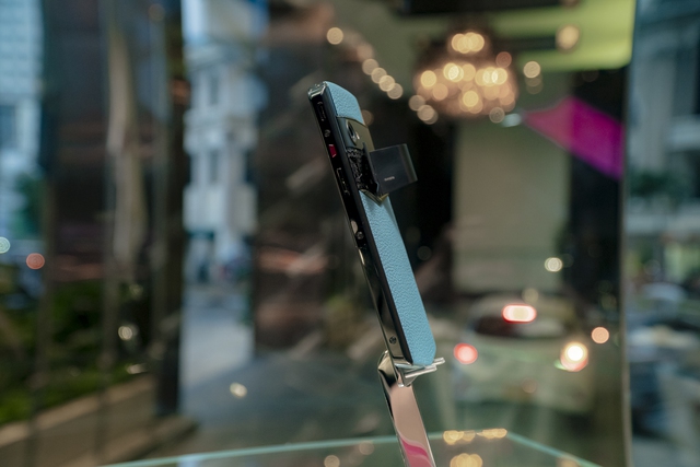 Bí ẩn về phím bấm vật lý "huyền thoại" trên điện thoại vẫn còn đến ngày nay - Ảnh 1.